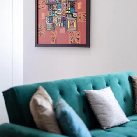 Swimming Pool Luxury House 1