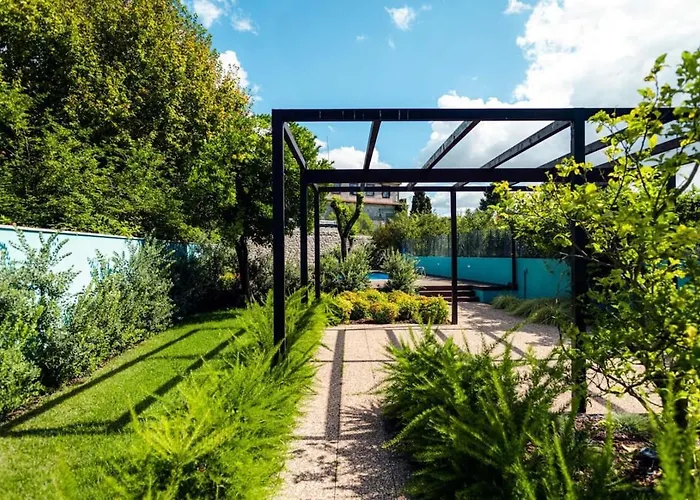 Swimming Pool Luxury House 1 Oporto